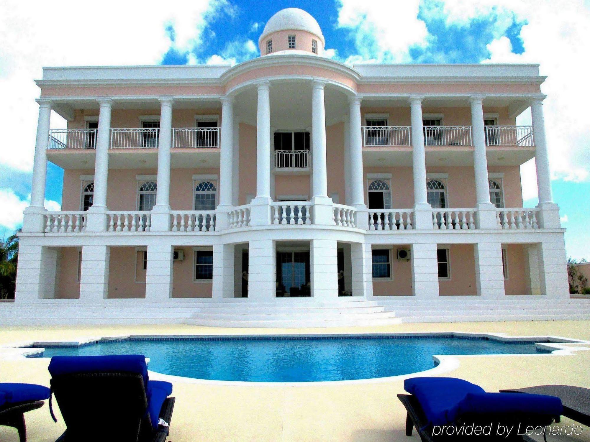 Ocean West Boutique Hotel Nassau Exterior foto