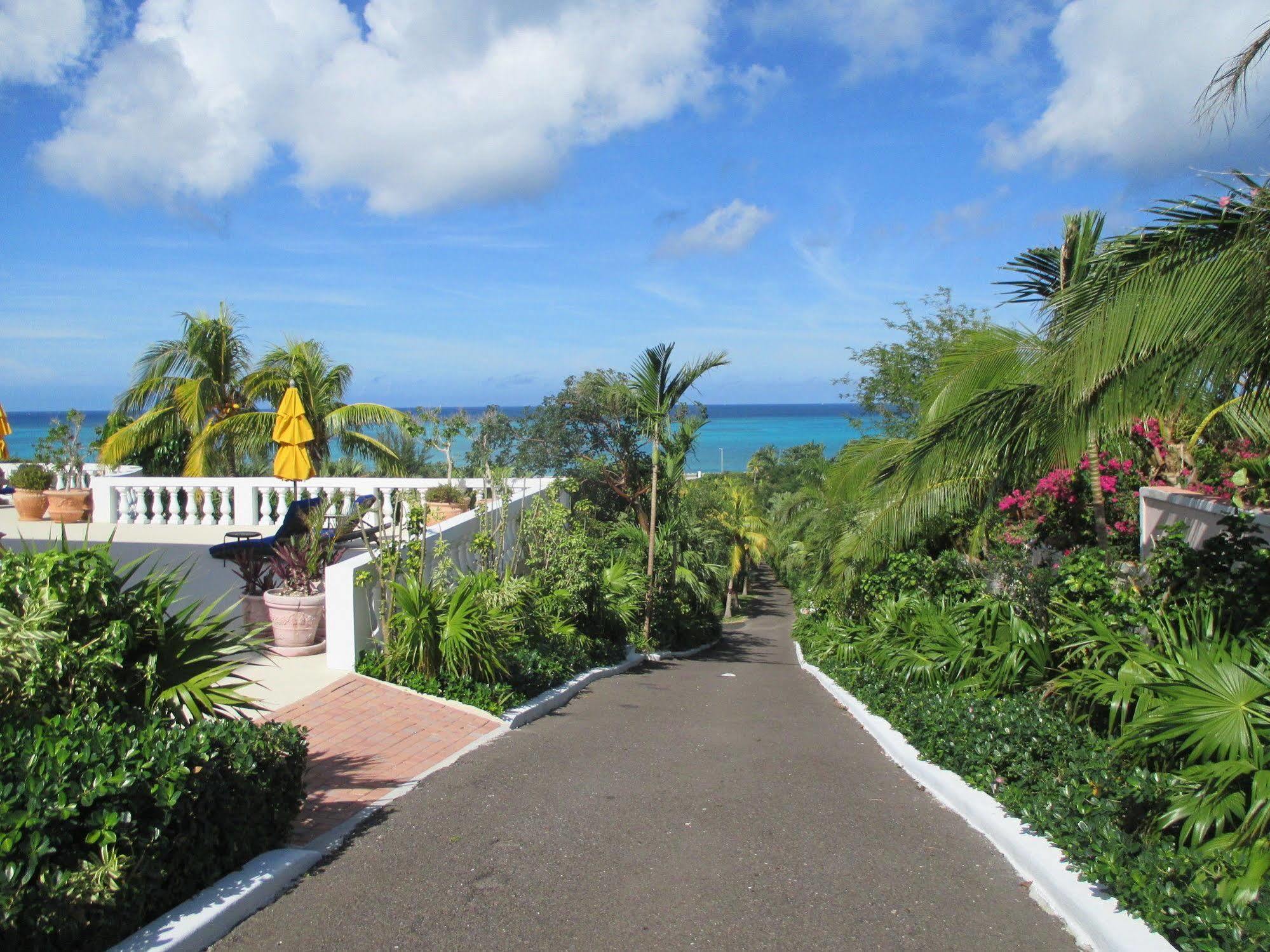 Ocean West Boutique Hotel Nassau Exterior foto